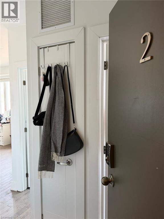 1415 GERRARD Street E - 13