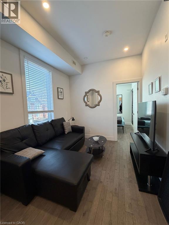 1415 GERRARD Street E - 12