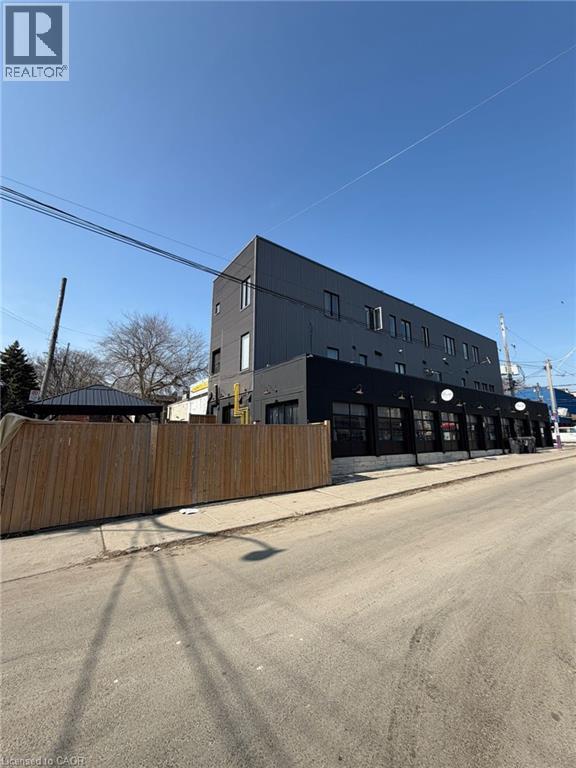 1415 GERRARD Street E - 4