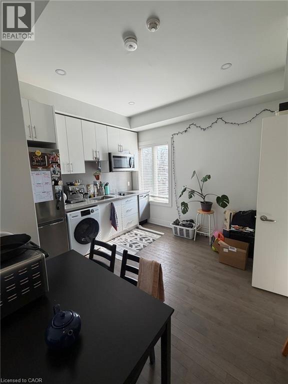 1415 GERRARD Street E - 22