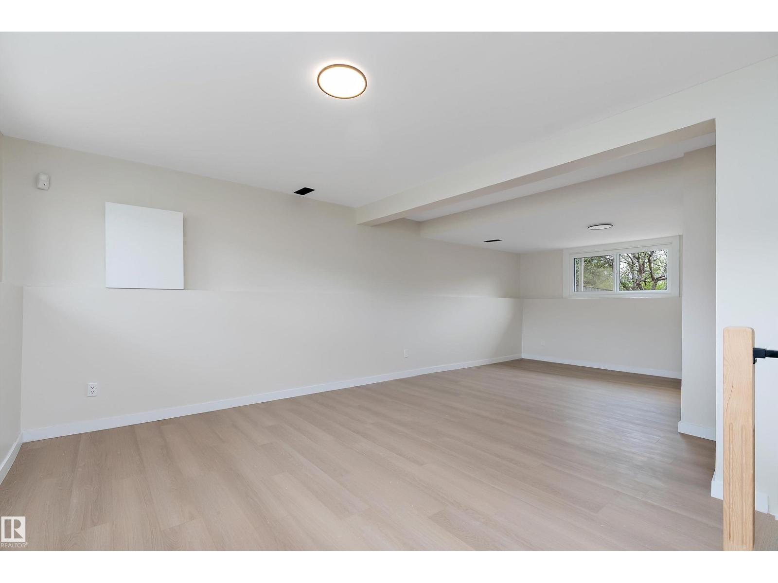 6411 152A AV NW - Image 33