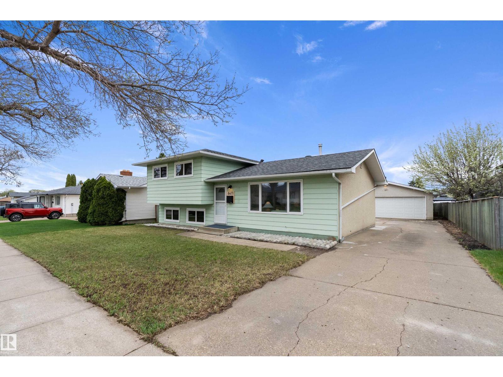 6411 152A AV NW - 4