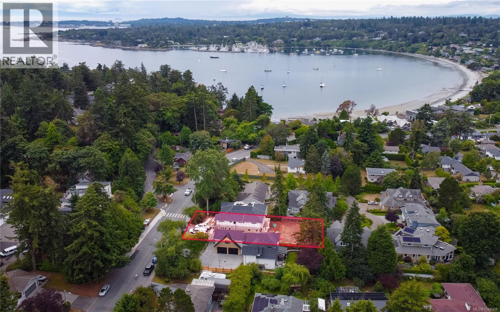 A 3942 Telegraph Bay Rd, Saanich — photo 2