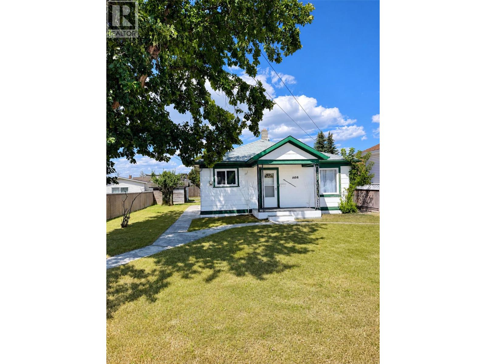1608 4Th Street N - 3