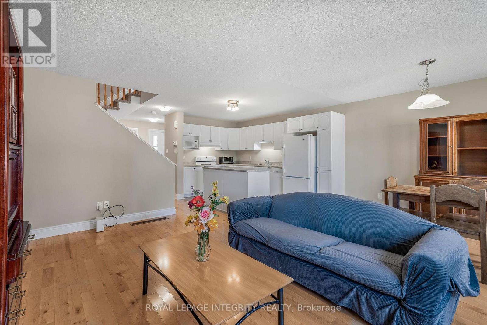 1132 DOCTEUR CORBEIL BOULEVARD - 12