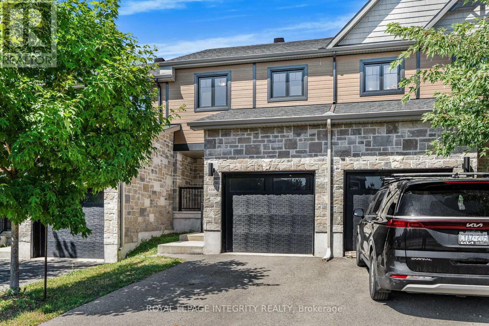 1132 DOCTEUR CORBEIL BOULEVARD - 2