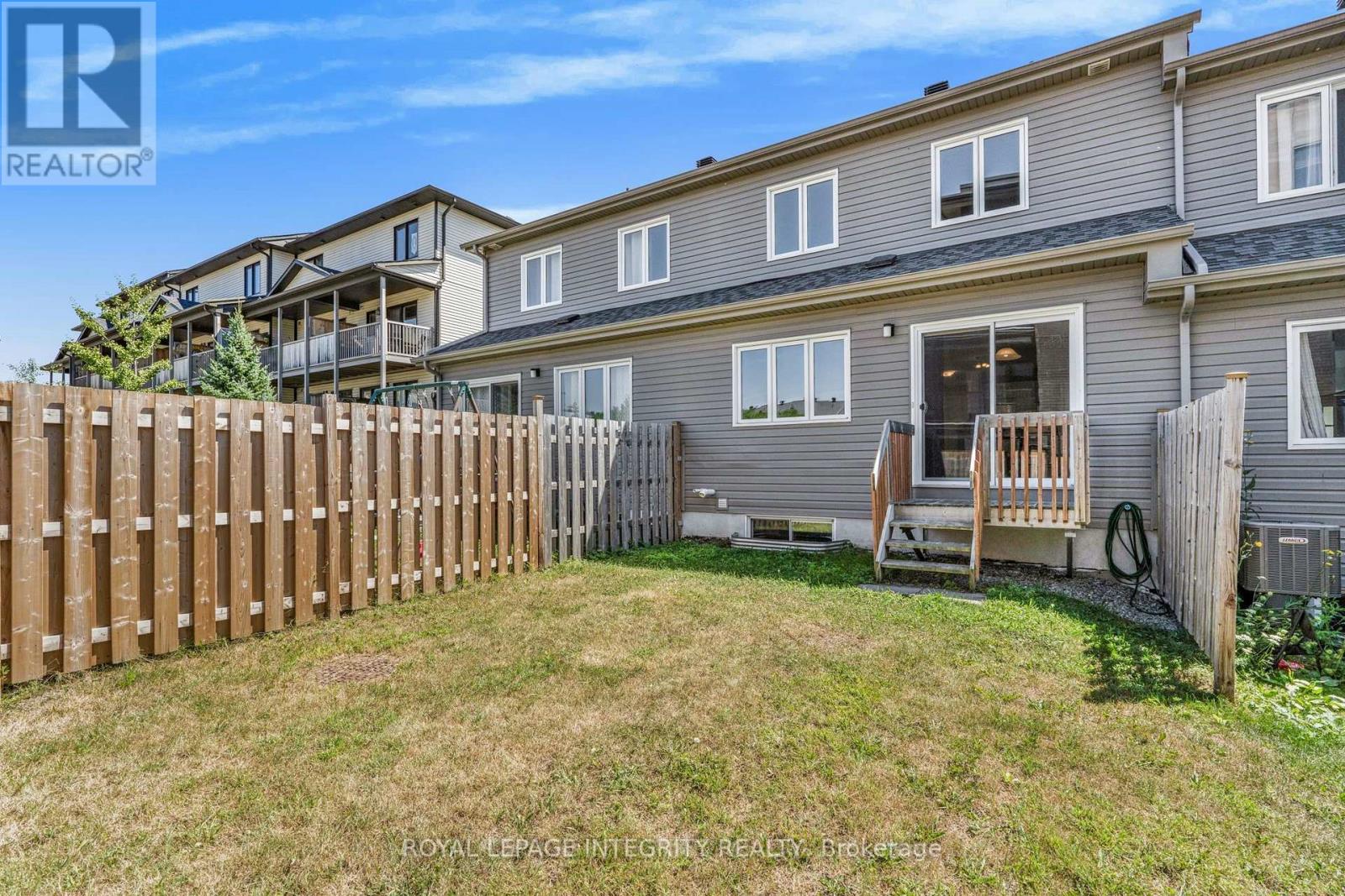 1132 DOCTEUR CORBEIL BOULEVARD - 22