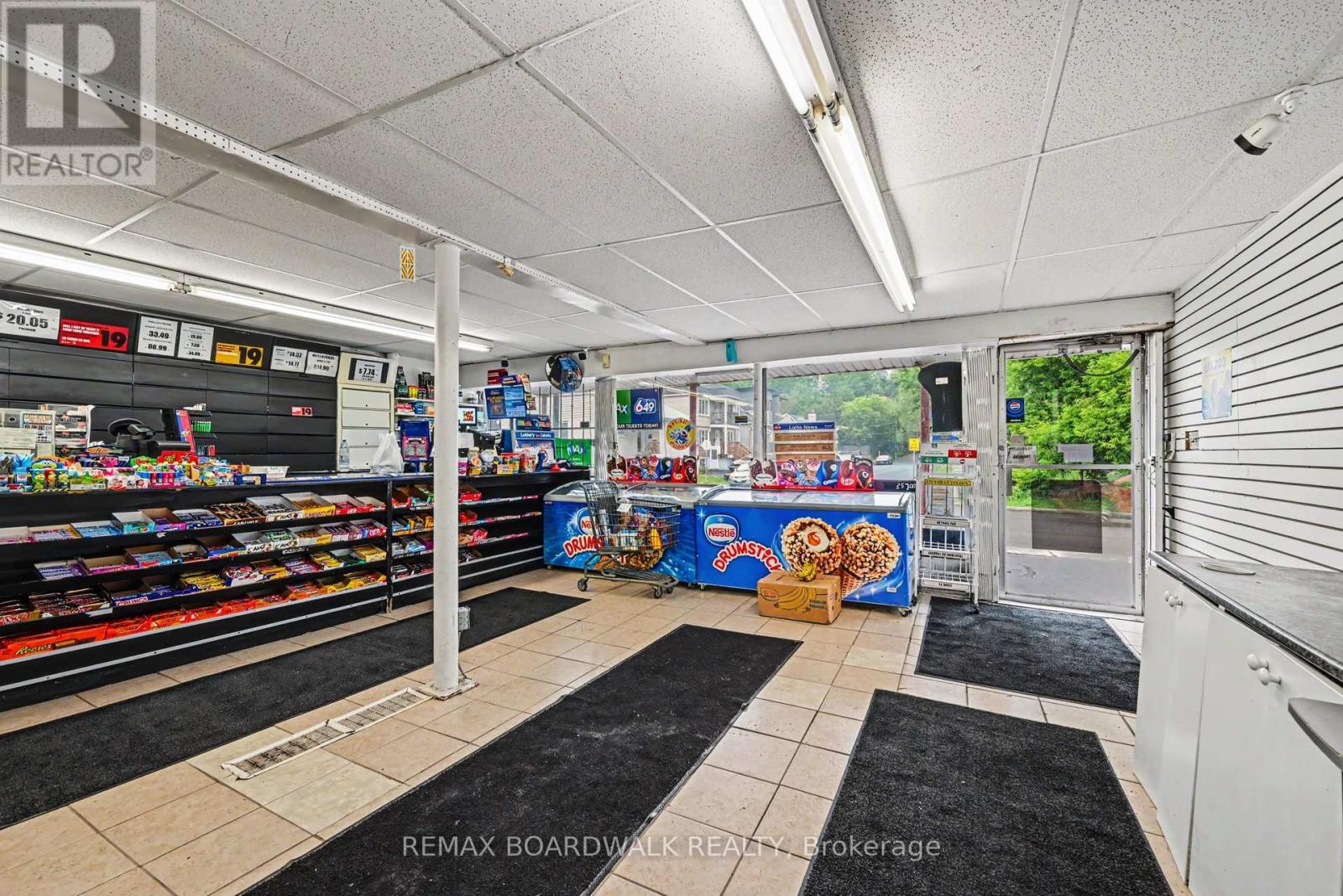 Retail for Sale in Ottawa – 40 JOLLIET AVENUE, Ottawa – MLS# X13655466 - Image 7