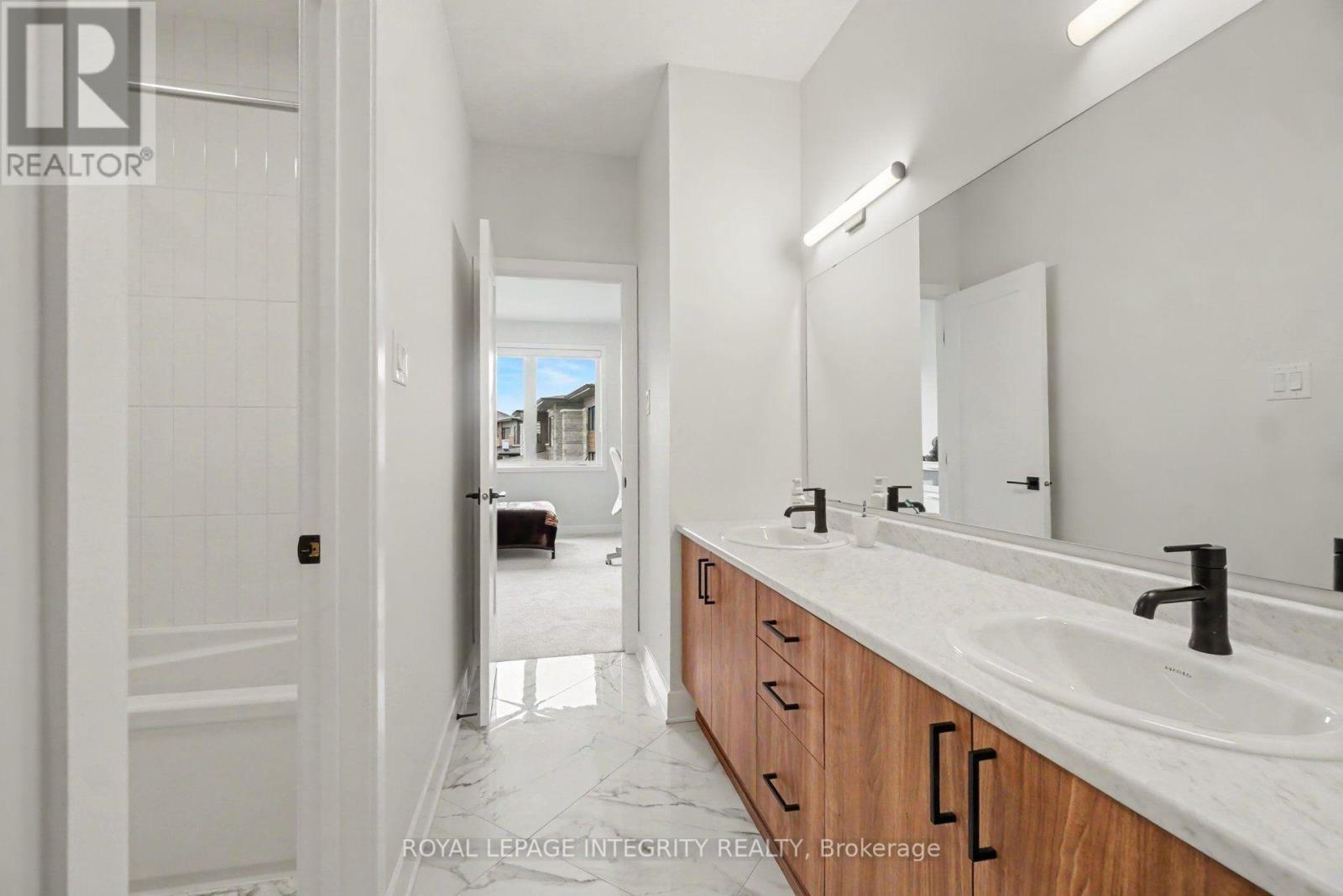 4 Bed, 4 Bath House for Rent in Ottawa – 660 MIIKANA ROAD, Ottawa – MLS# X13655480 - Image 35