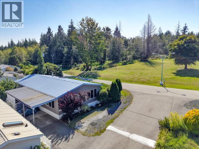 6-7520 NOOTKA STREET - 2