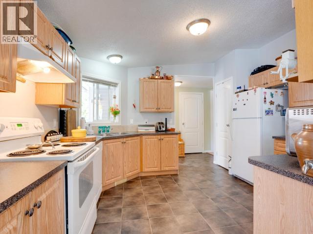 6-7520 NOOTKA STREET - Image 7