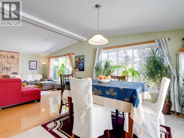 6-7520 NOOTKA STREET - 8