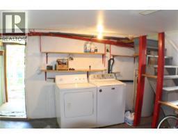 1404 Taunton St, Victoria, BC V8R1W9 Photo 23