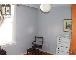 1404 Taunton St, Victoria, BC V8R1W9 Photo 24