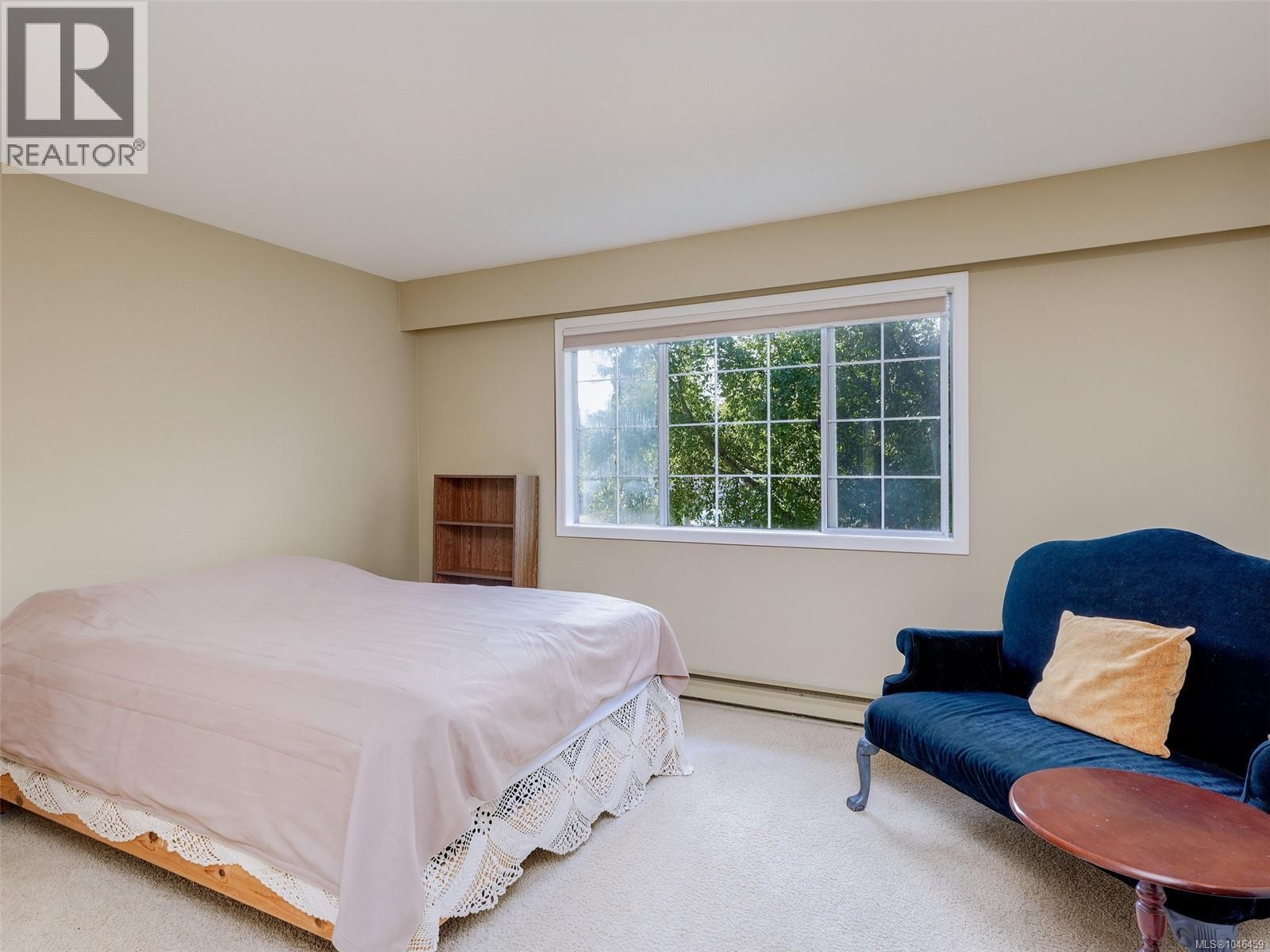  1146 Faithful Street, Victoria
