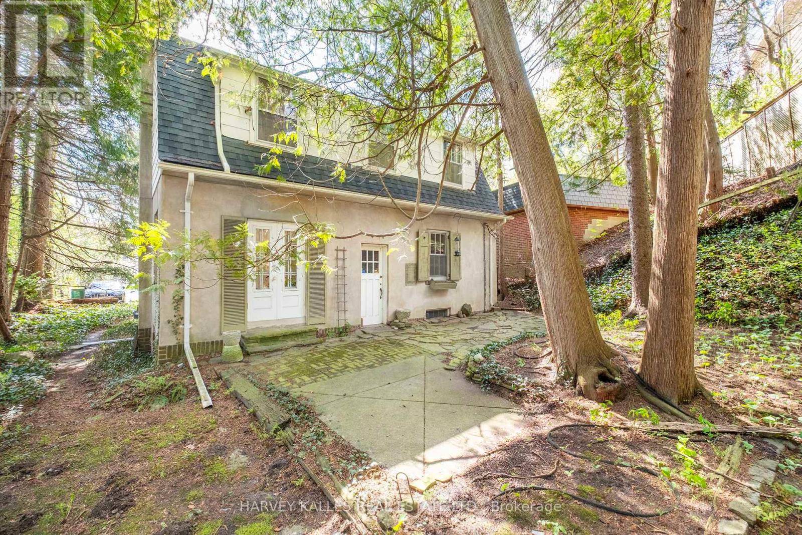 38 DONWOODS DRIVE - 26