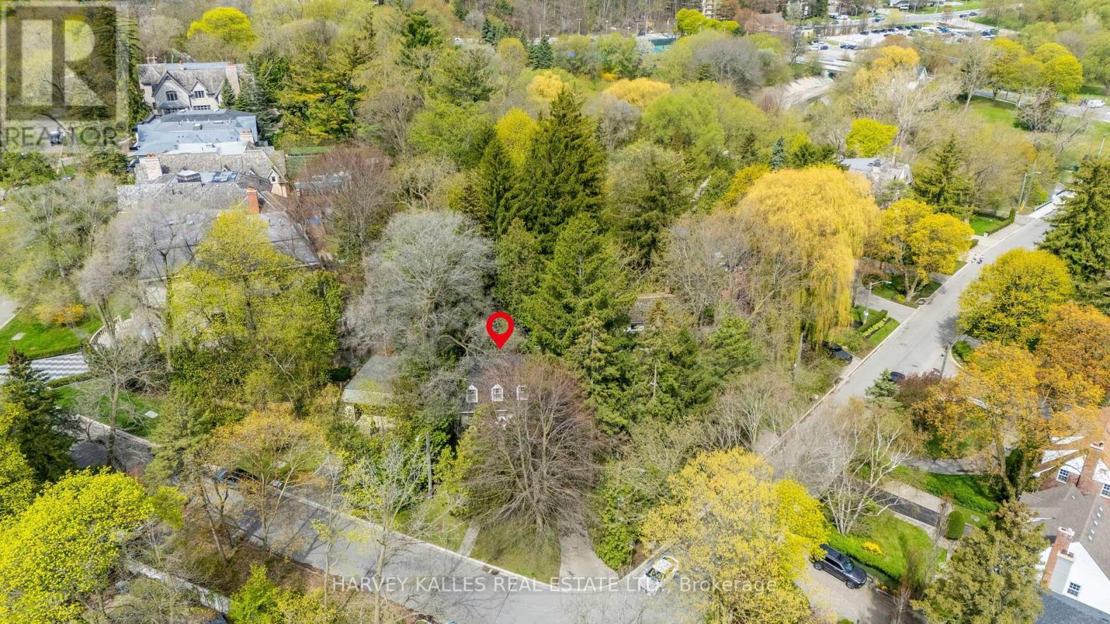 38 DONWOODS DRIVE - 32