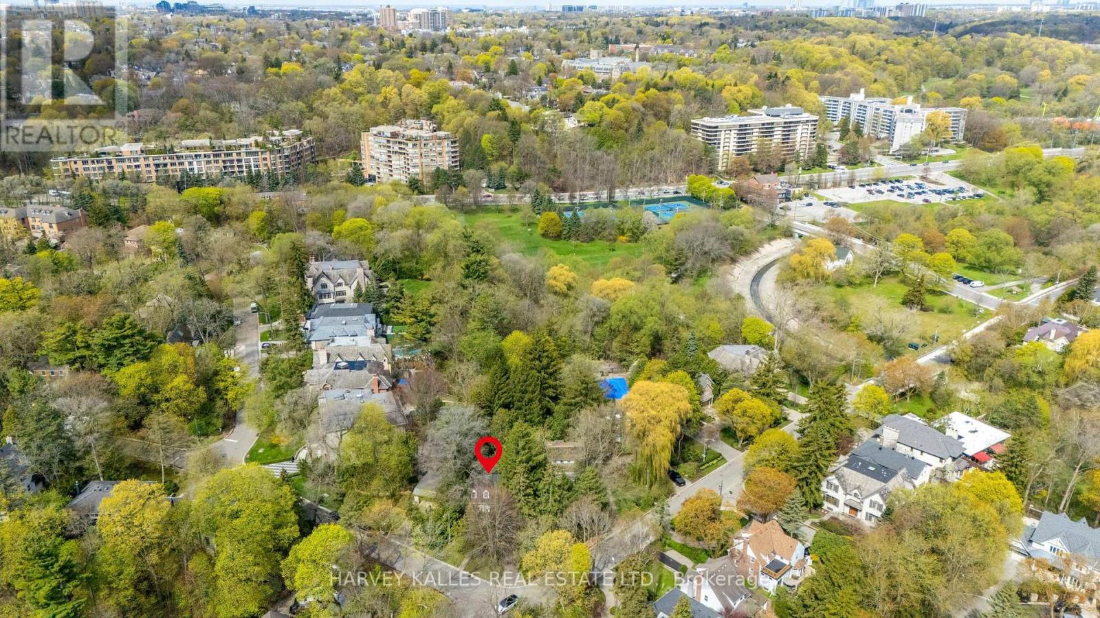 38 DONWOODS DRIVE - 33