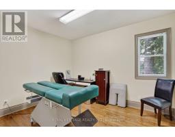 916 Brock Street South Street, Whitby, ON L1N4L6 Photo 8