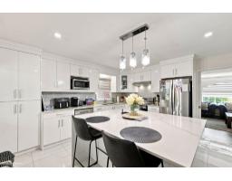 13755 93a Avenue, Surrey, BC V3V8A9 Photo 16
