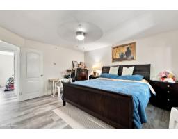 13755 93a Avenue, Surrey, BC V3V8A9 Photo 23