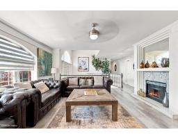 13755 93a Avenue, Surrey, BC V3V8A9 Photo 10