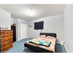 13755 93a Avenue, Surrey, BC V3V8A9 Photo 37