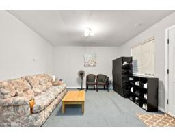 13755 93a Avenue, Surrey, BC V3V8A9 Photo 35