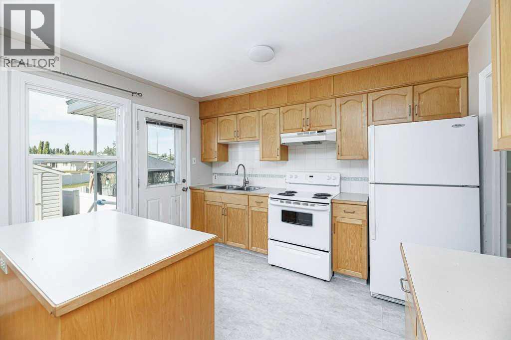 22 Poplar Crescent - 11