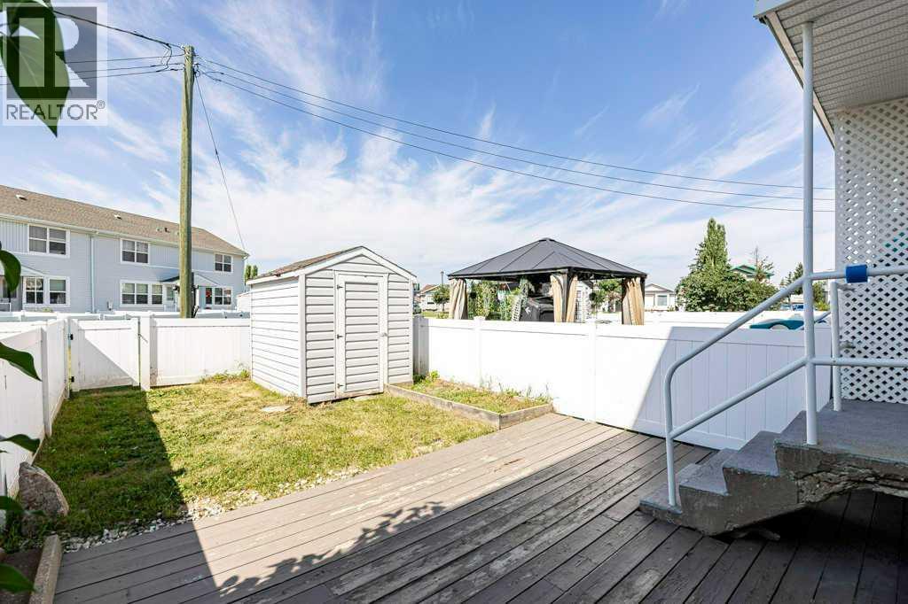 22 Poplar Crescent - Image 32