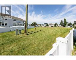 22 Poplar Crescent, Springbrook, AB T4S1V3 Photo 34