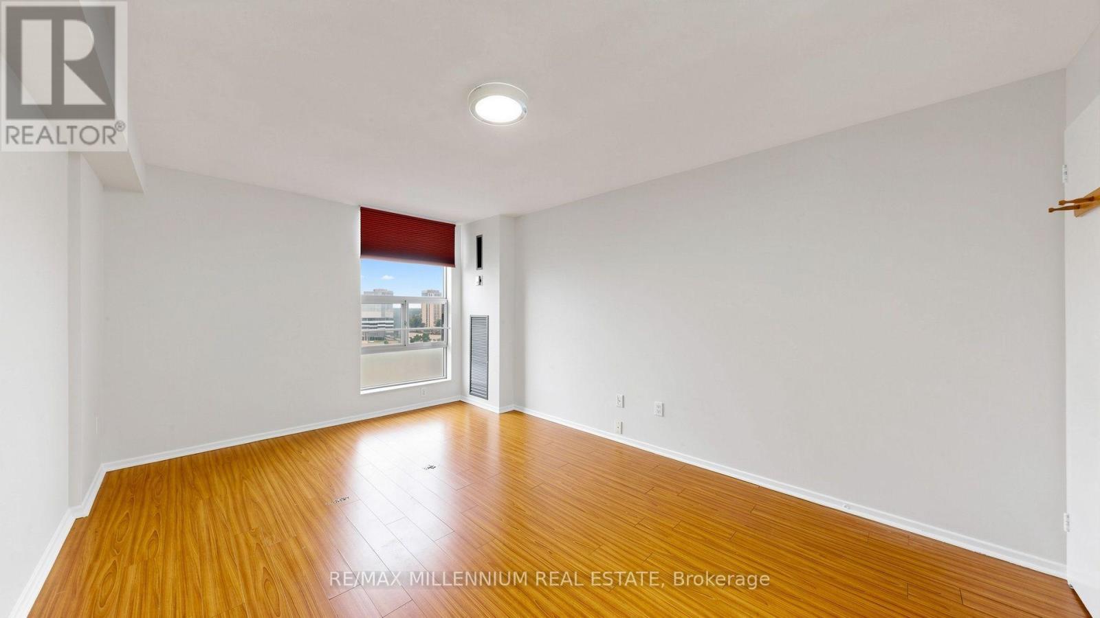 #1512 15 KENSINGTON ROAD - Image 25