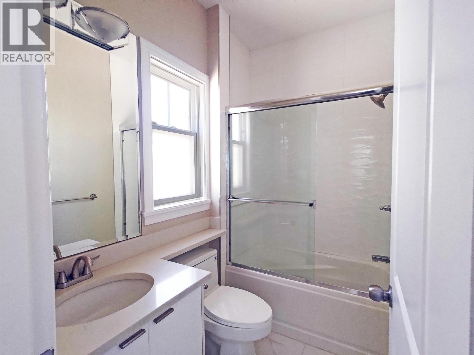 3 Bed, 2 Bath House for Rent in Vancouver – 2F 8006 CARTIER STREET, Vancouver – MLS# R3154004 - Image 11