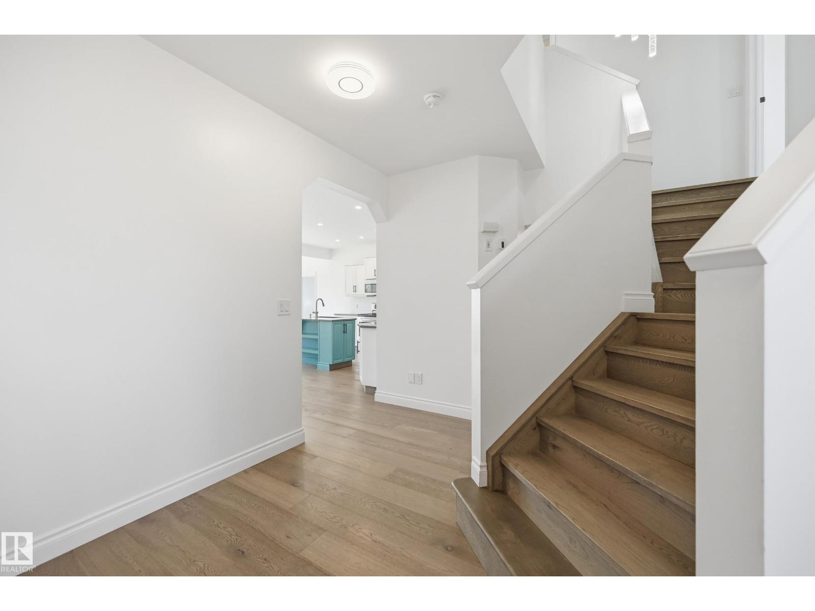 1 SOUTHFORK Close - Photo 6