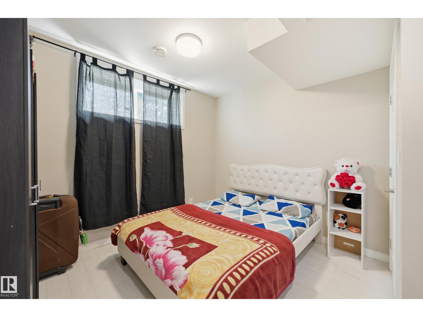 1 SOUTHFORK Close - Photo 40