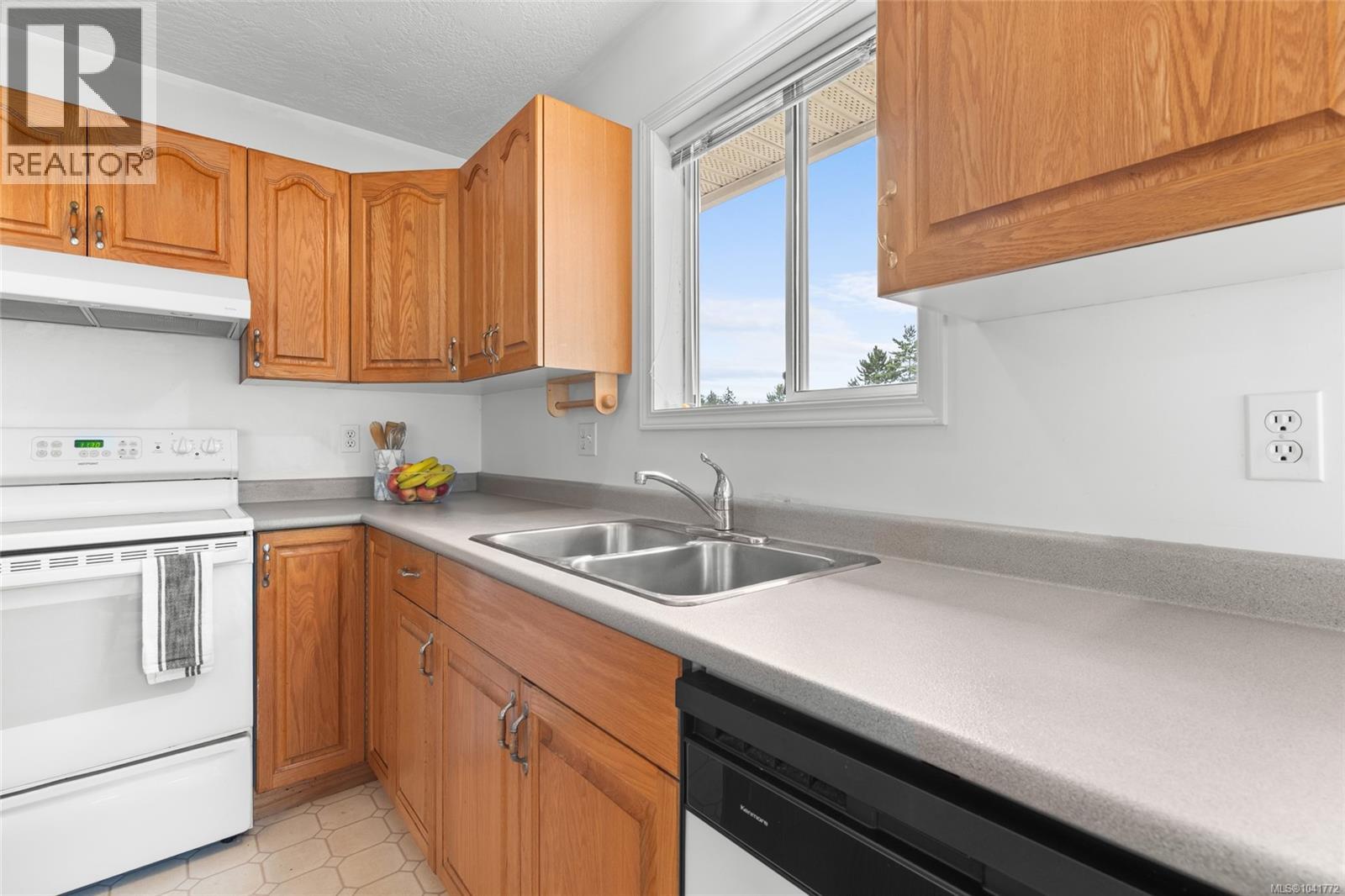 1004 Adeline Pl - Image 18