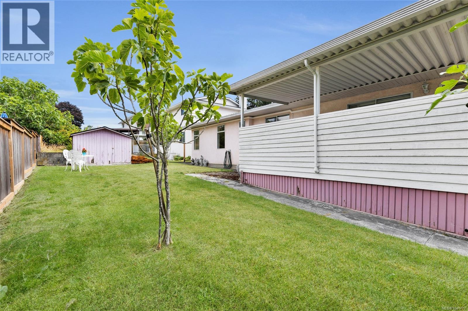 1004 Adeline Pl - 39