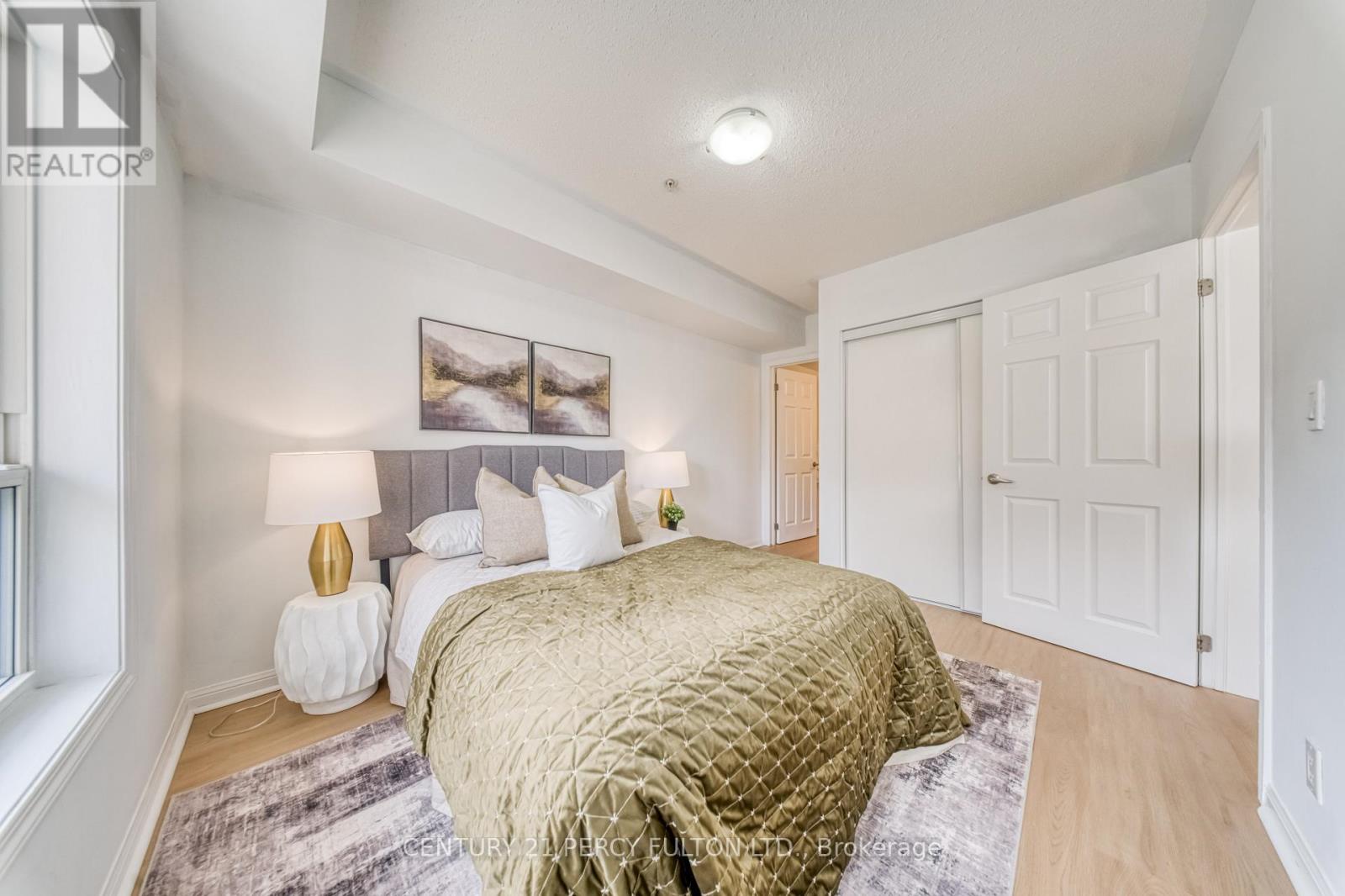 #203 60 MENDELSSOHN STREET - 22
