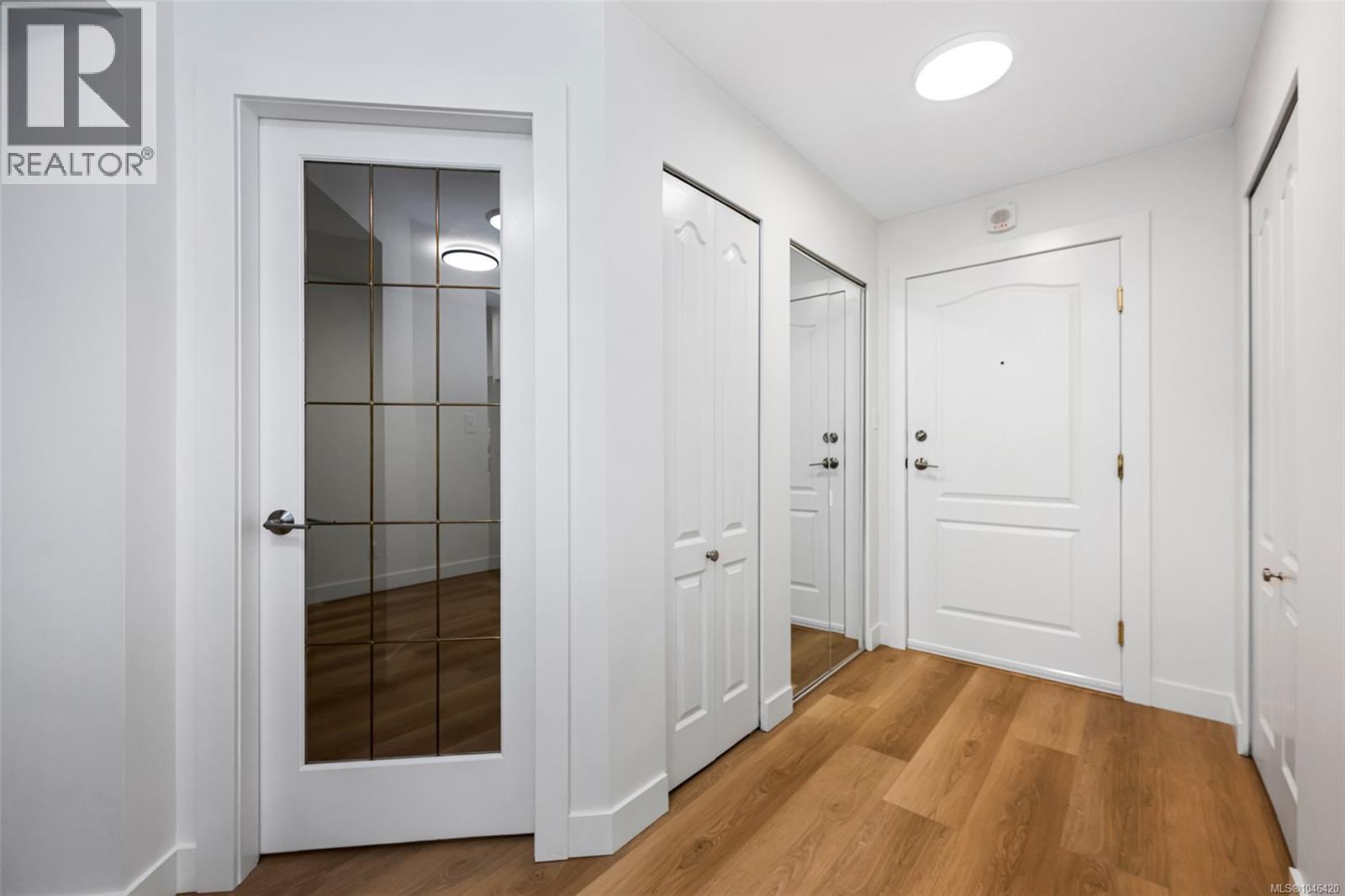 #401 1501 Richmond Ave - 3