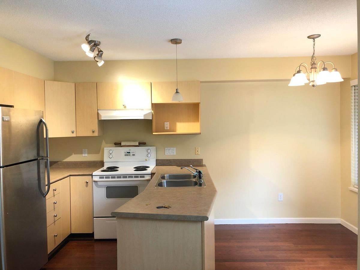 18883 65 AVE, Surrey — photo 2