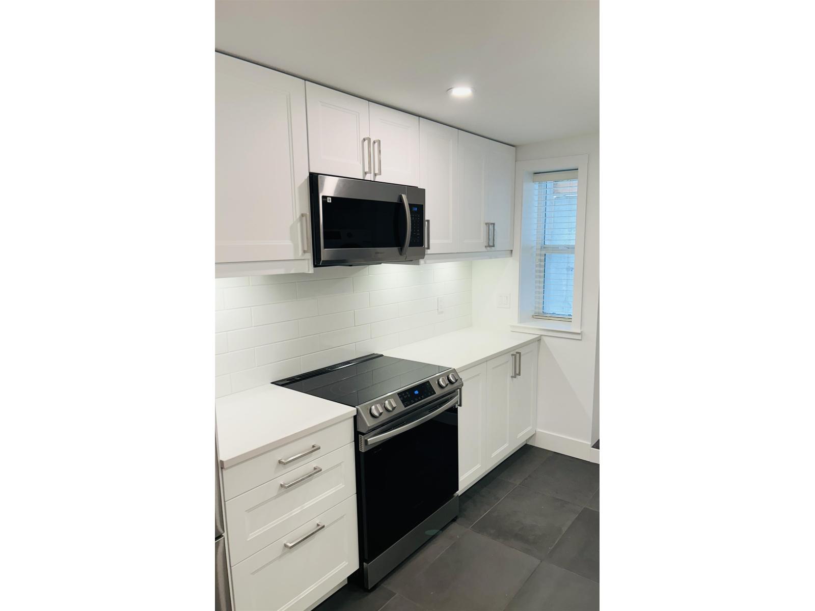 Bsmt Suite-17291 1 AVENUE
