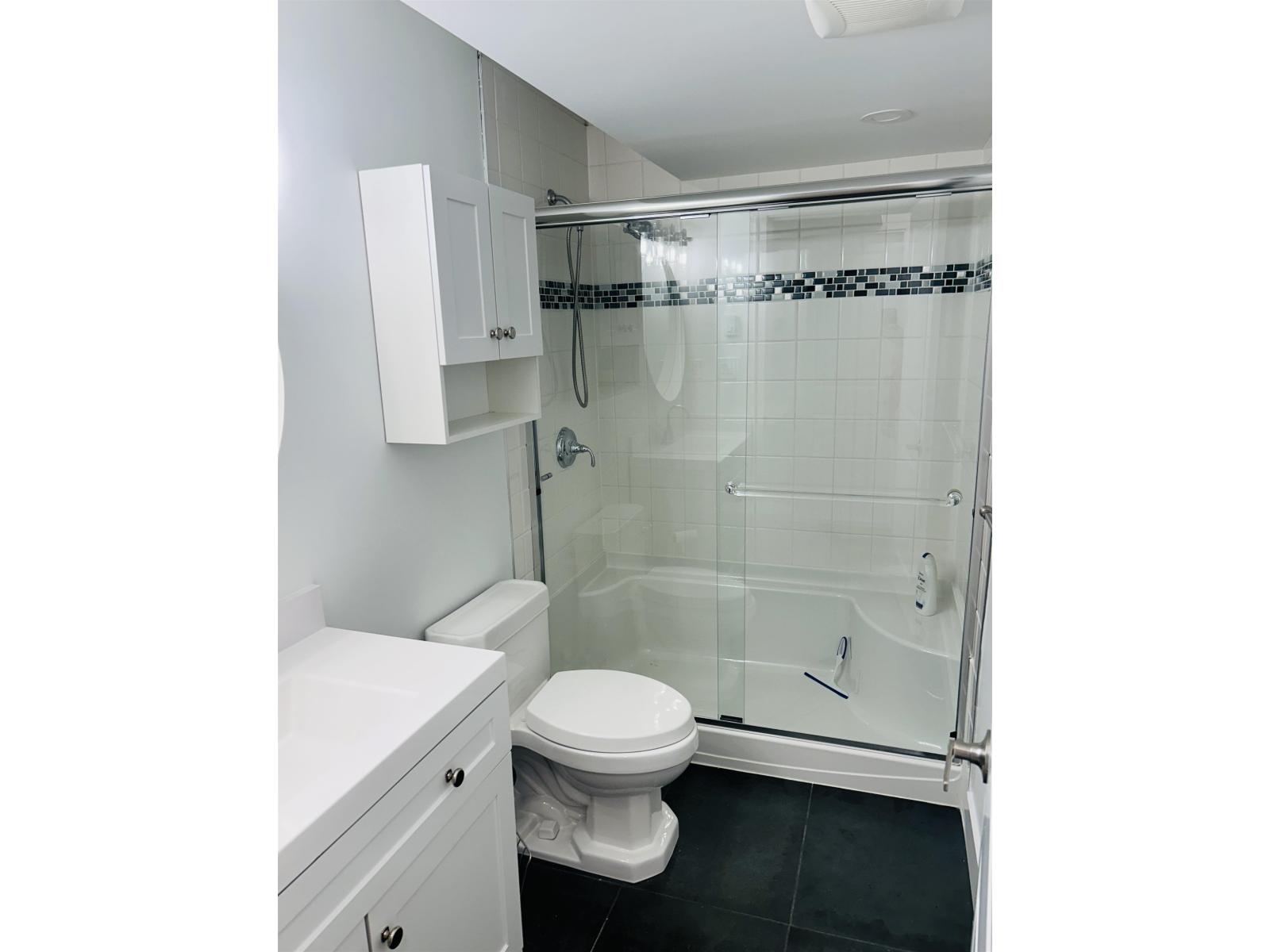 2 Bed, 1 Bath House for Rent in Surrey – Bsmt Suite-17291 1 AVENUE, Surrey – MLS# R3154009 - Image 14