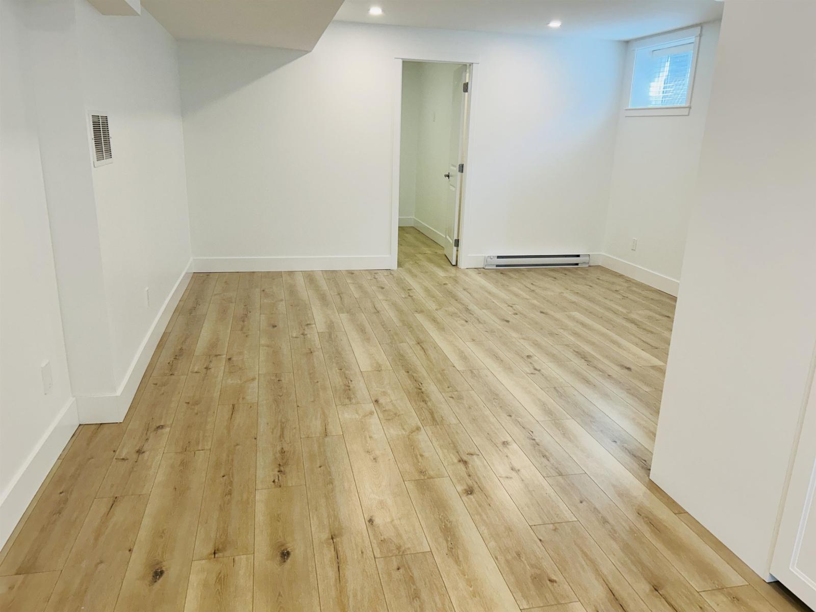 2 Bed, 1 Bath House for Rent in Surrey – Bsmt Suite-17291 1 AVENUE, Surrey – MLS# R3154009 - Image 9