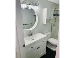 Bsmt Suite-17291 1 Avenue, Surrey, BC V3Z9R2 Photo 13