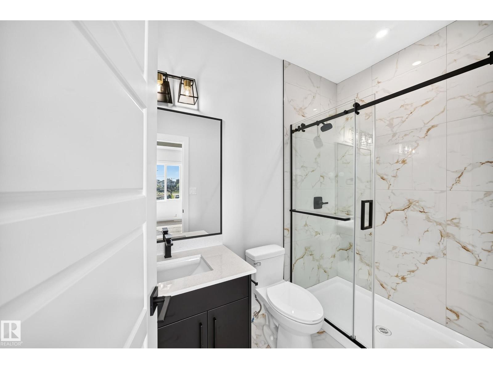 102 Waverly WY - 24