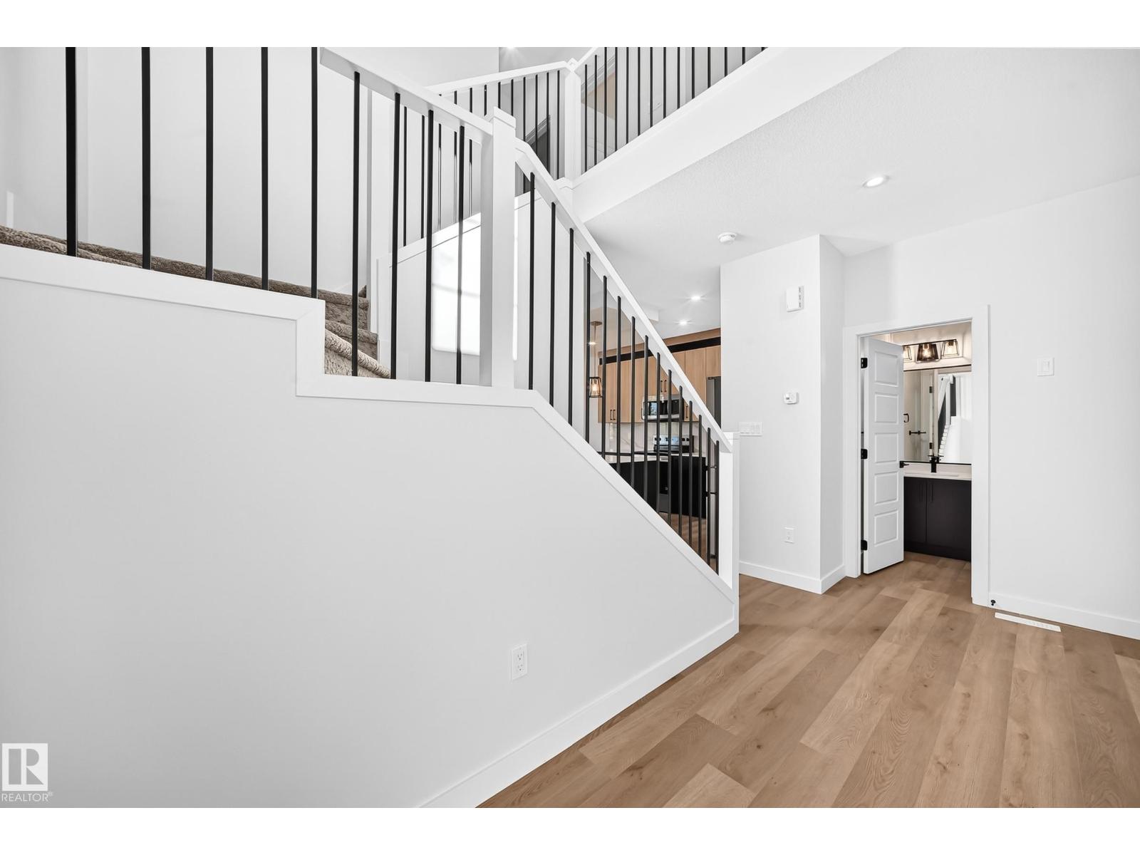 102 Waverly WY - Image 3