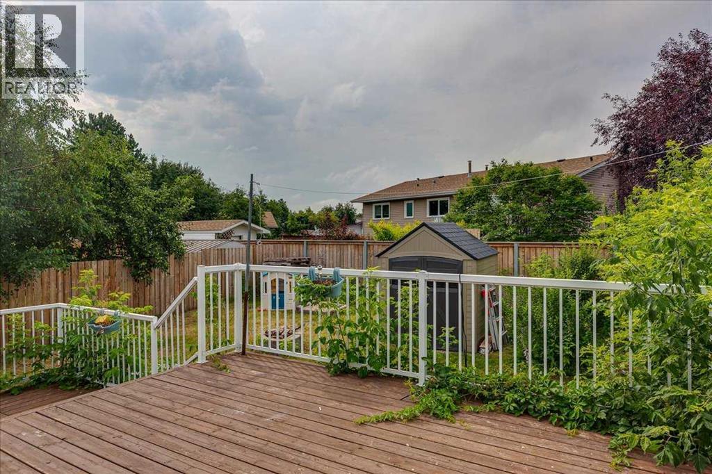 3811 52 Avenue - 48