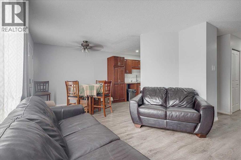 3811 52 Avenue - 10