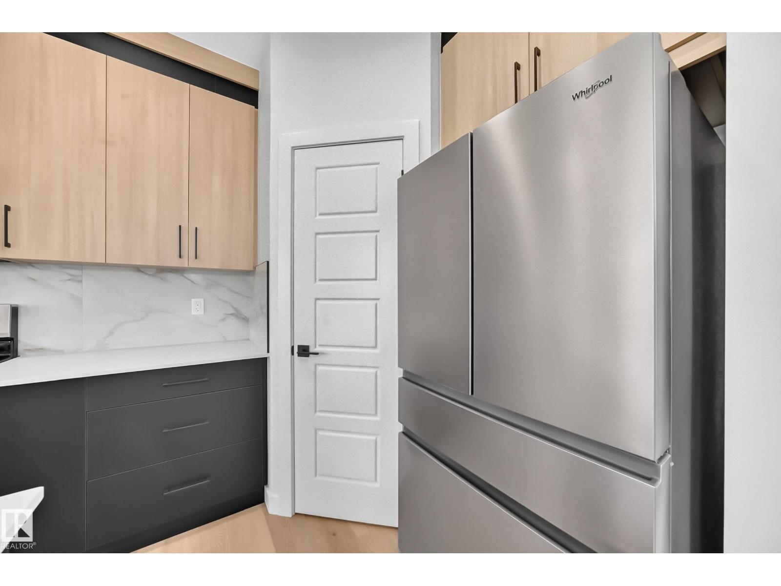 104 Waverly WY - 12