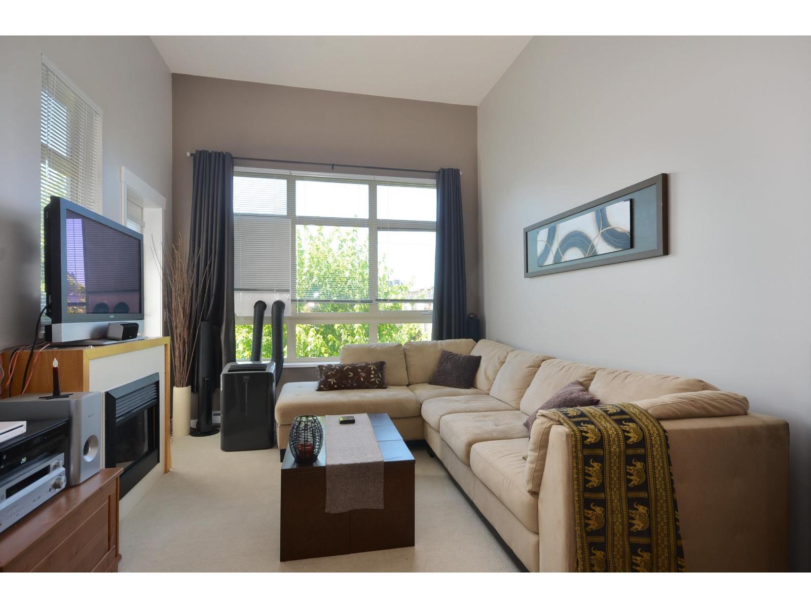 1 Bed, 1 Bath House for Rent in Surrey – 15988 26 AVENUE, Surrey – MLS# R3154011 - Image 3